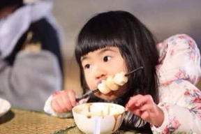 娱乐吃瓜酱妈妈维护女儿